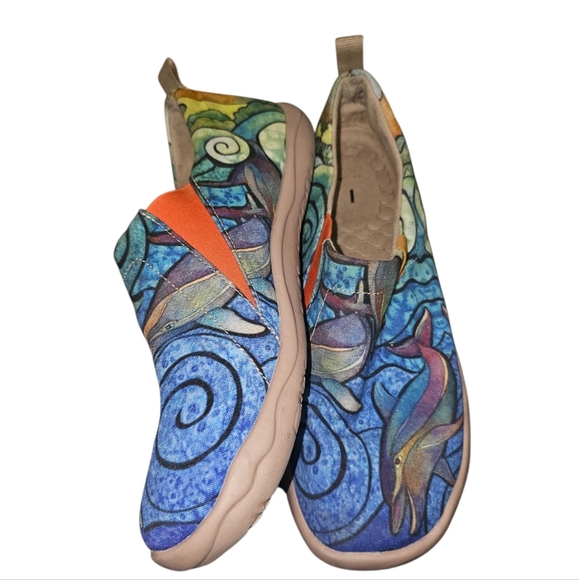 🔥UIN Slip Ons Shoe - Picture 2 of 8